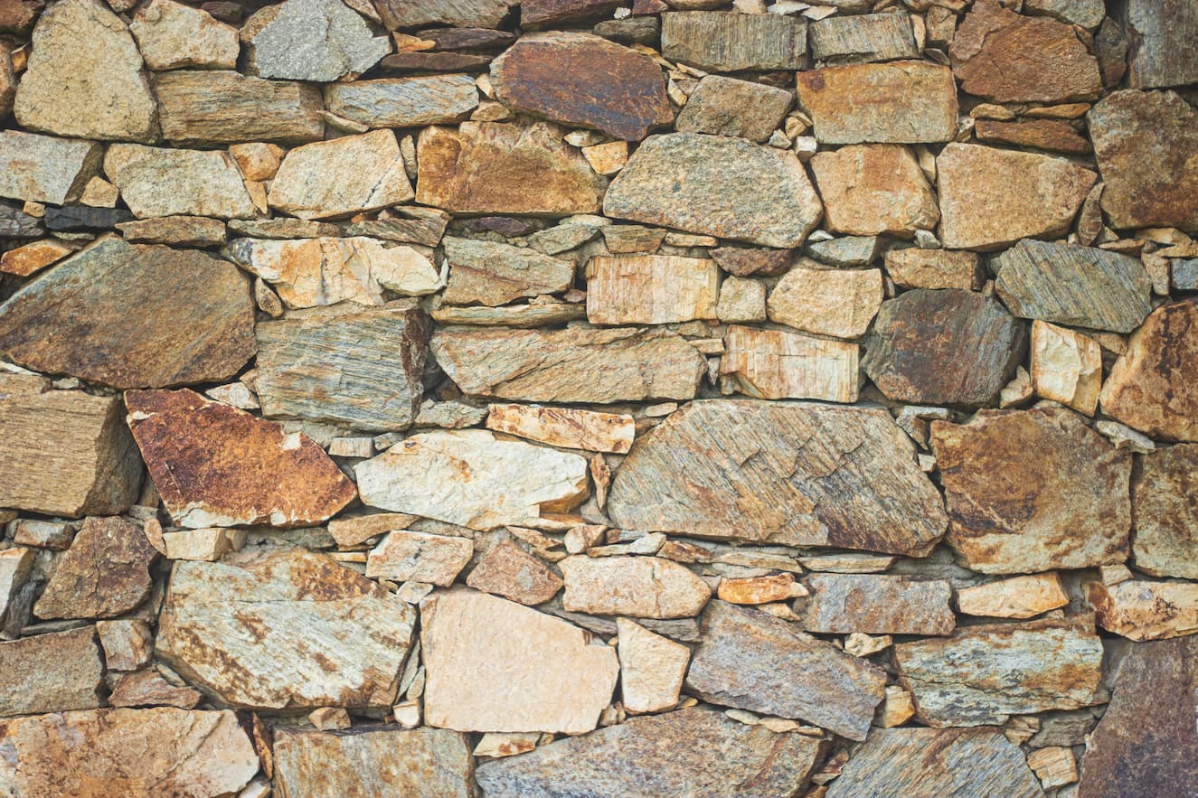 Natural Stone in Design: Sourcing Unique Materials for Statement Pieces